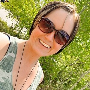 Meet your Posher, Stacy